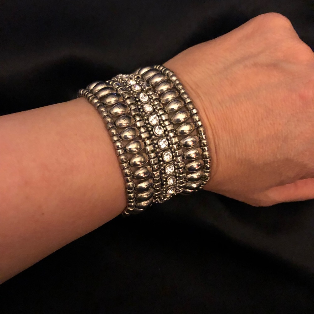 Silver beaded with rhinestones stretch bracelet